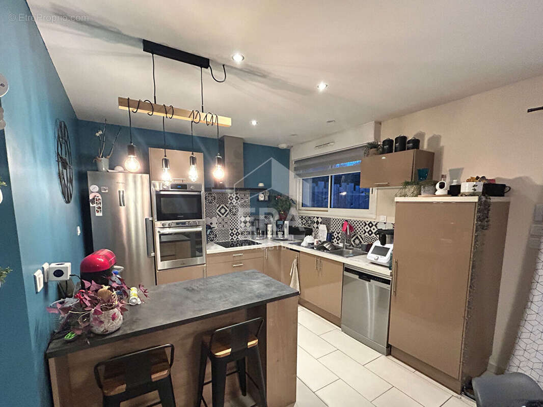 Maison à SAINT-PAVACE