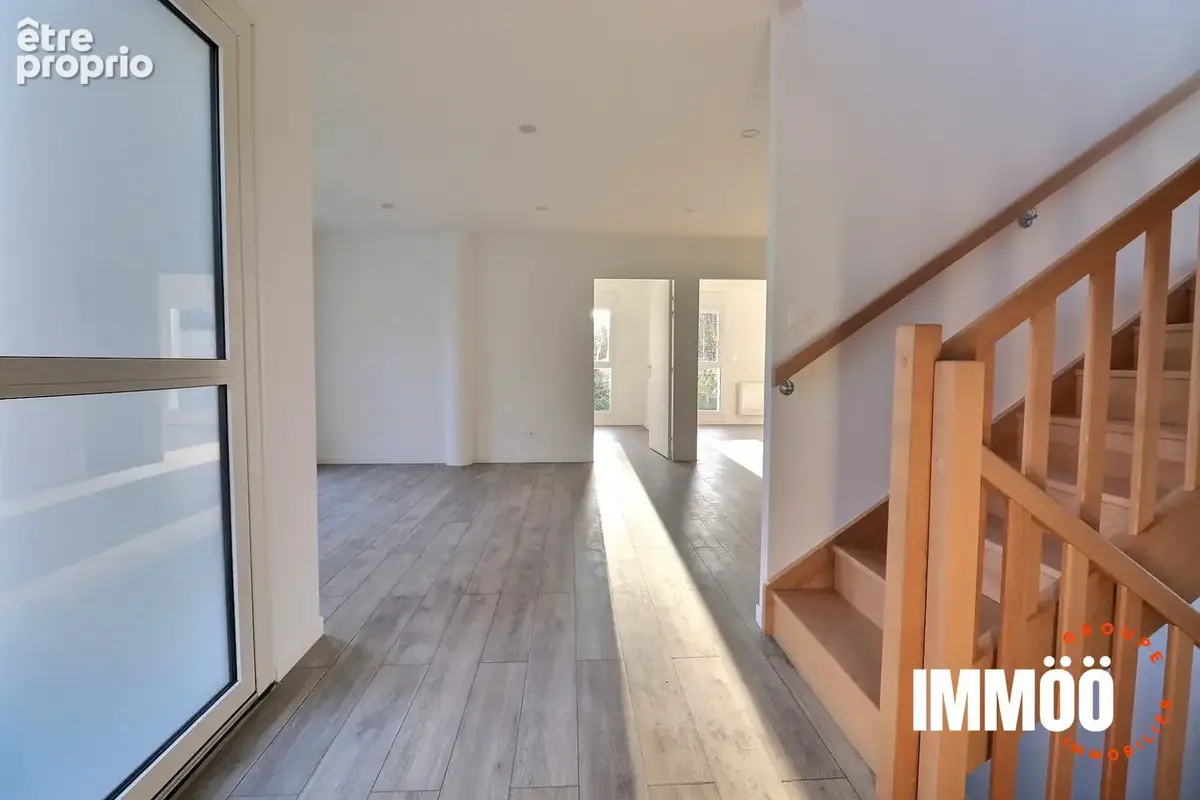 Commerce 248 m² à vendre à Le Houlme (76770) - photo 3