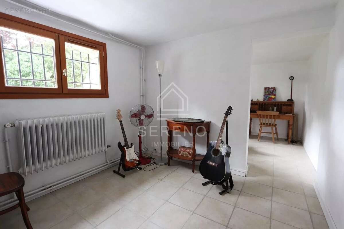 Maison à CHAMPS-SUR-MARNE