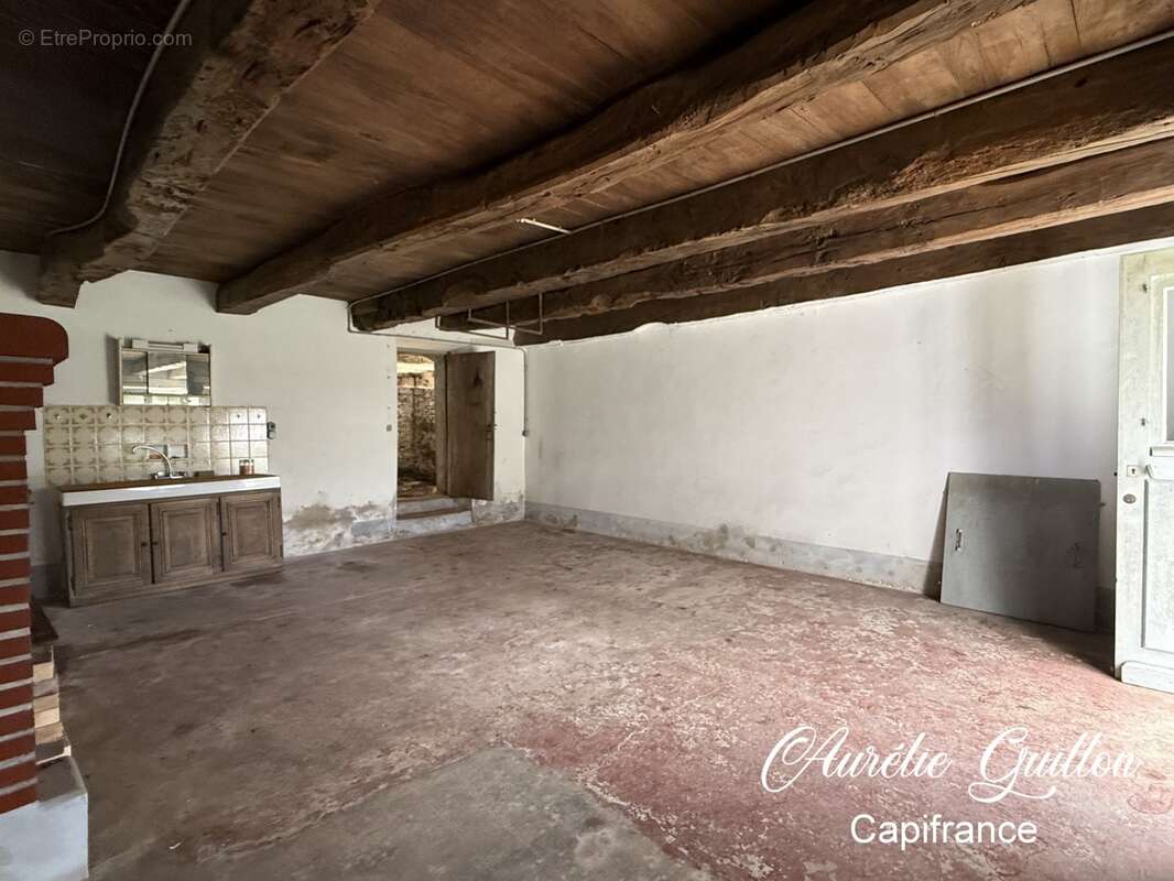 Maison en pierre avec garage et beau terrain de 1300 m2 en zone constructible avec puits – Ploërmel - photo 11