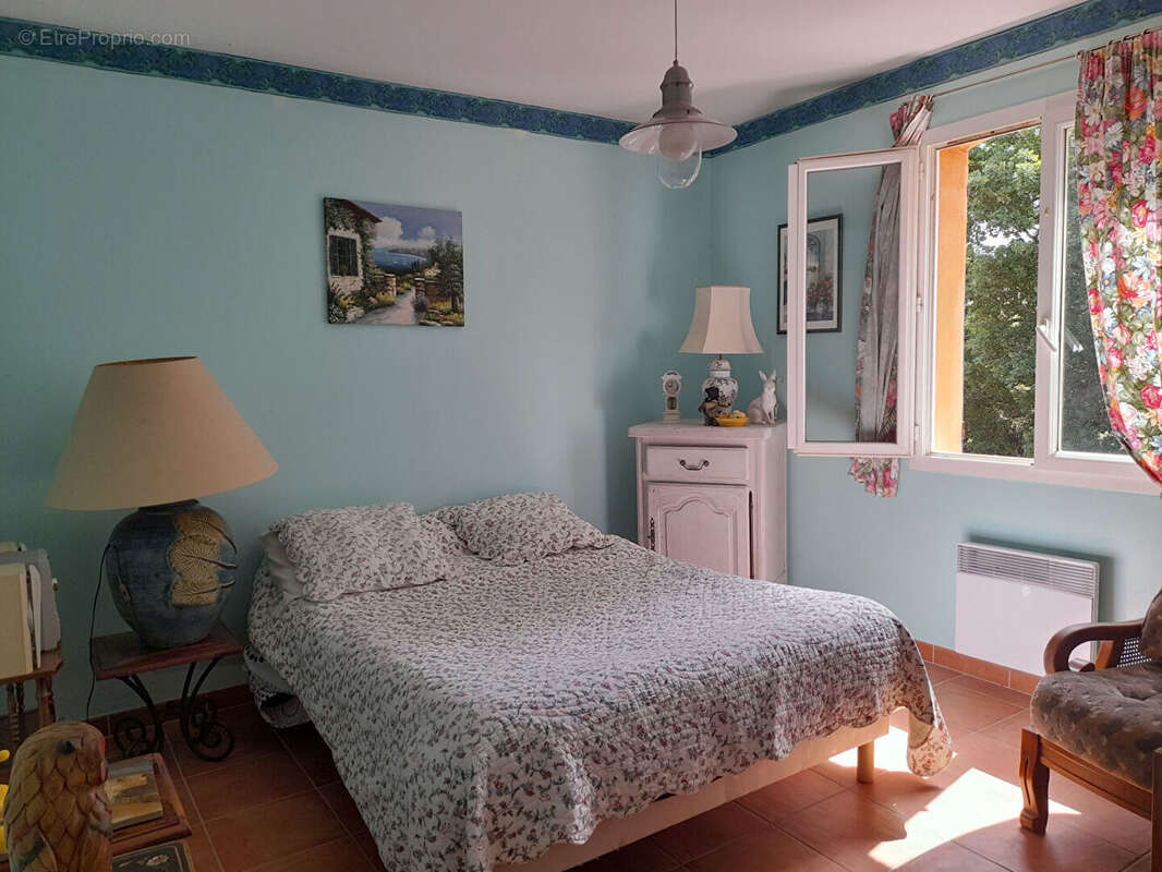 Le Thoronet : charmante villa au calme avec vue et piscine sur terrain clos - photo 15