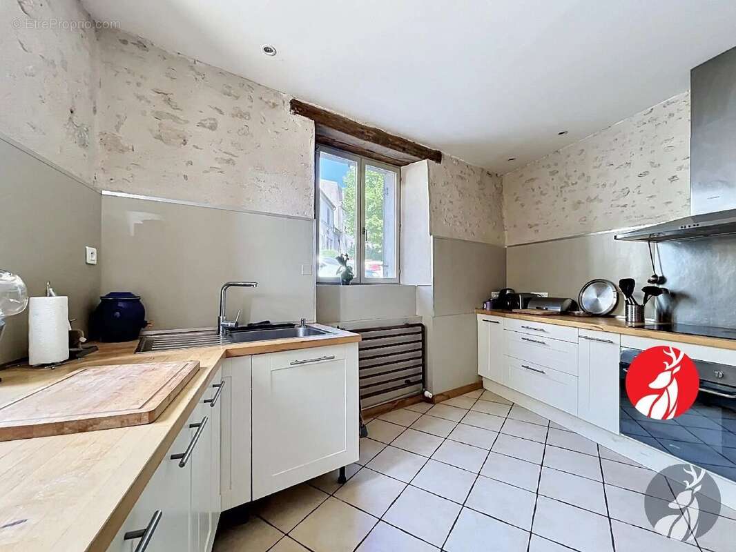 Maison à MILLY-LA-FORET