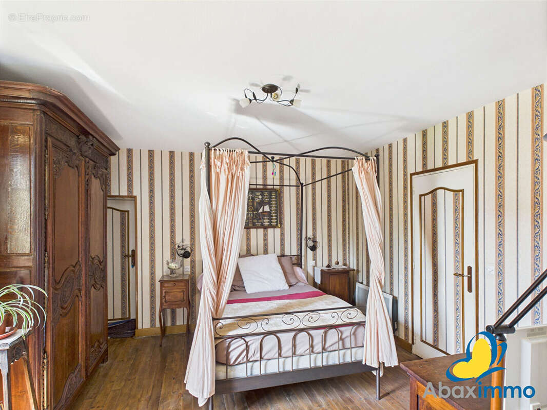 Maison à BRETTEVILLE-SUR-LAIZE