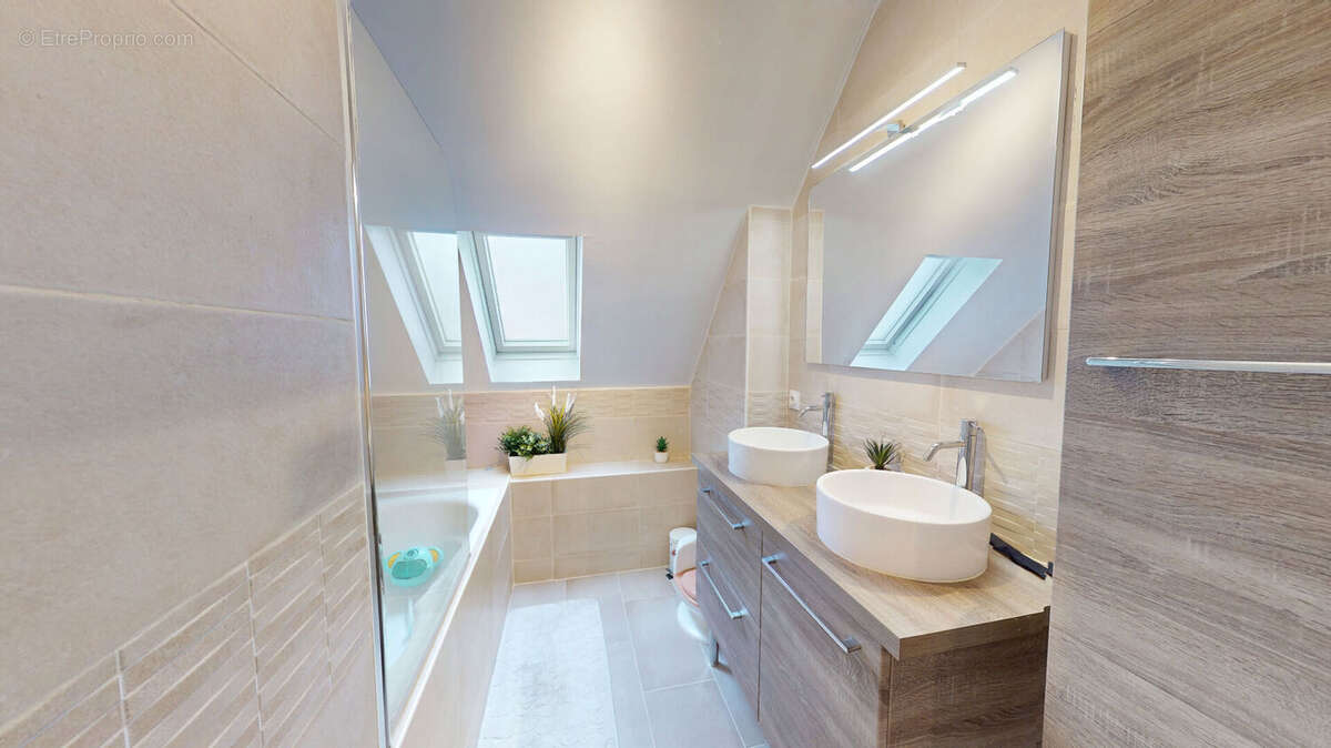 Appartement à EMERAINVILLE