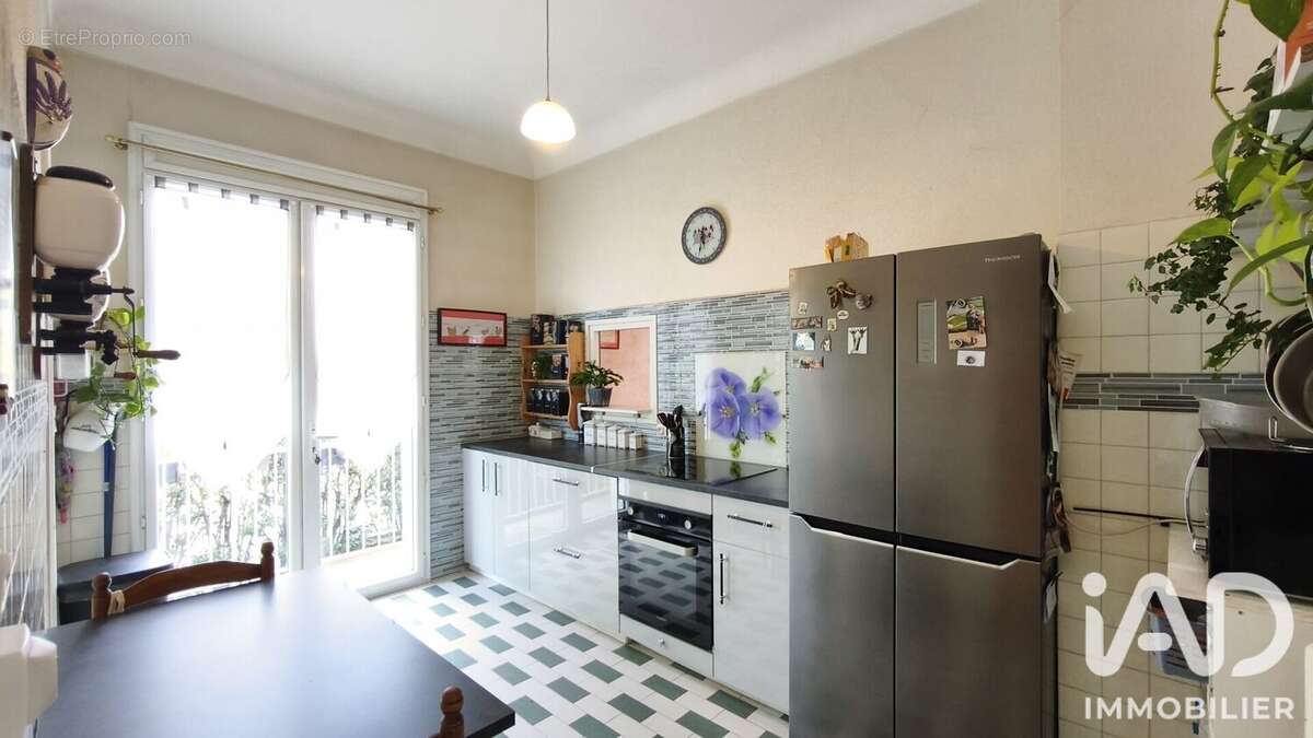 Maison 238 m² à Craponne-Sur-Arzon  - photo 3