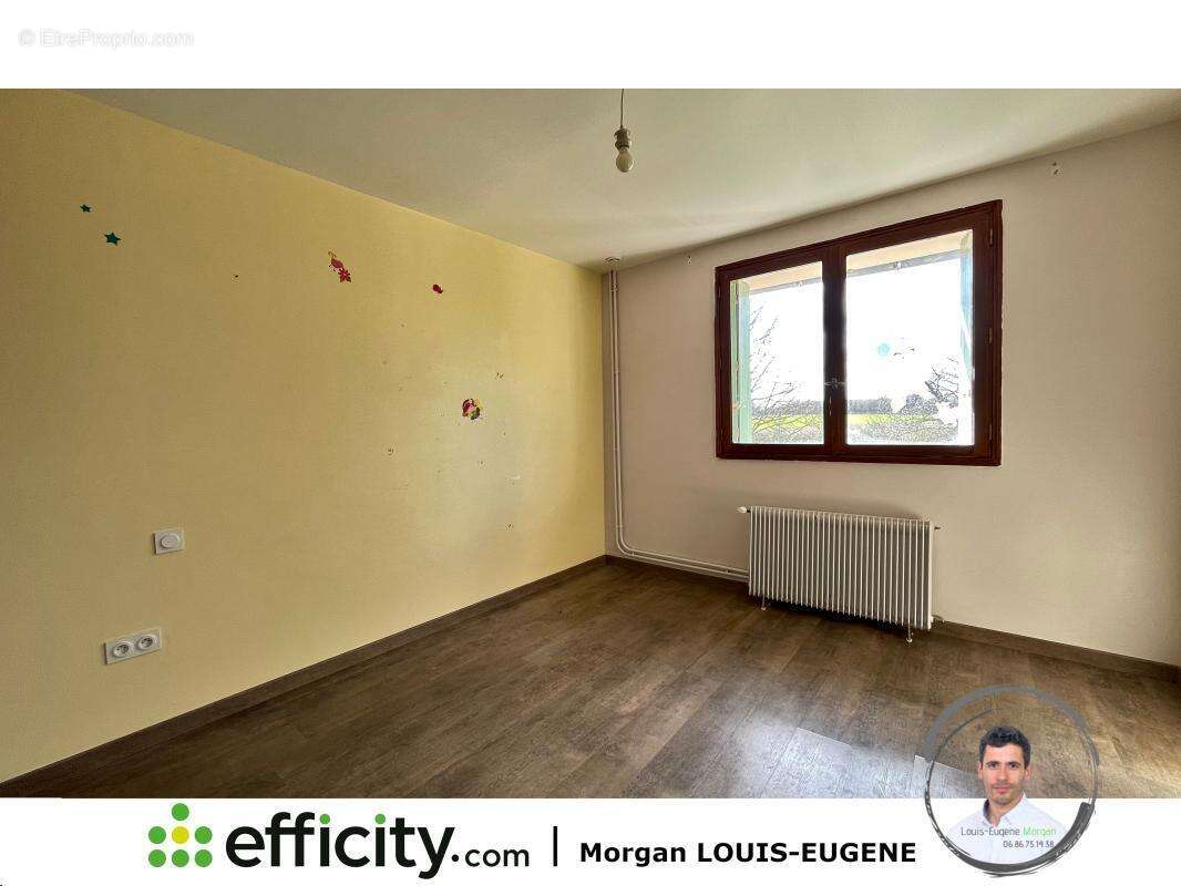 Maison 185 m² à Genouille  - photo 9
