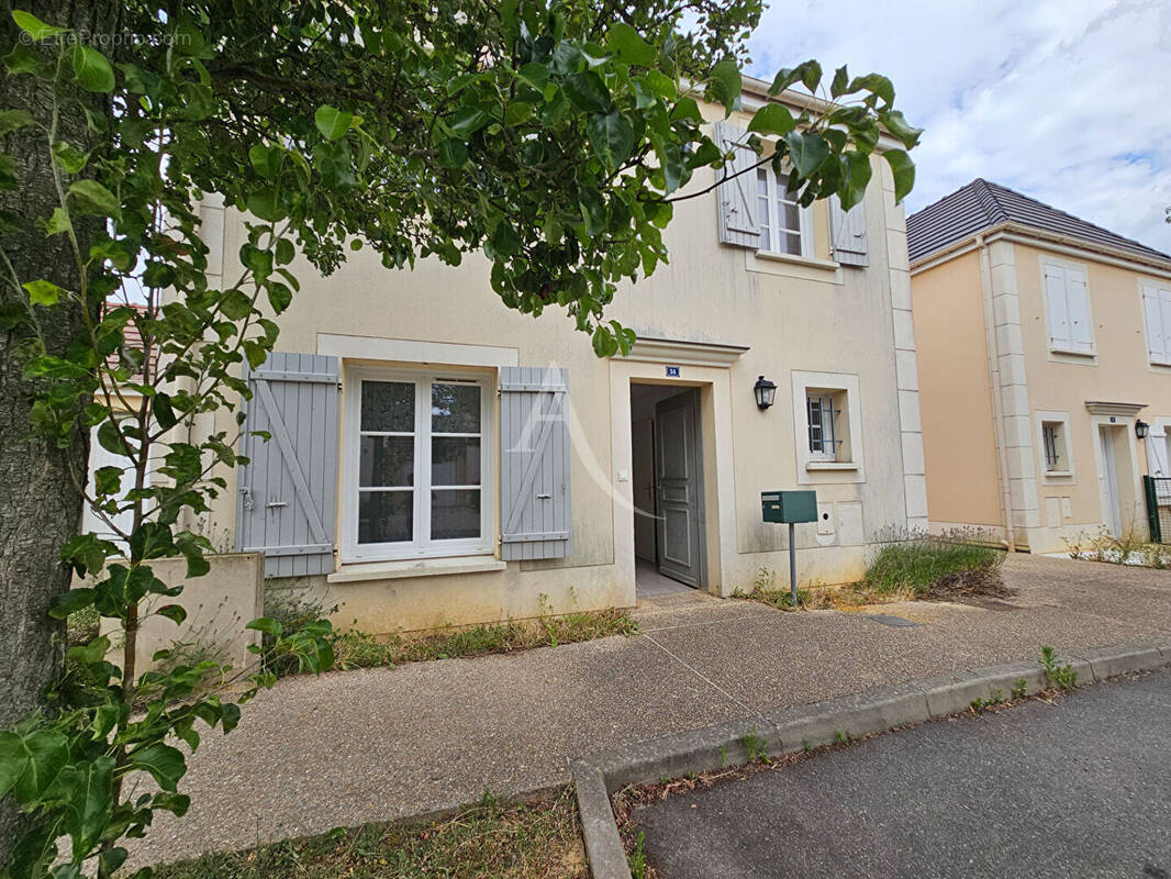 Maison à VILLEJUST