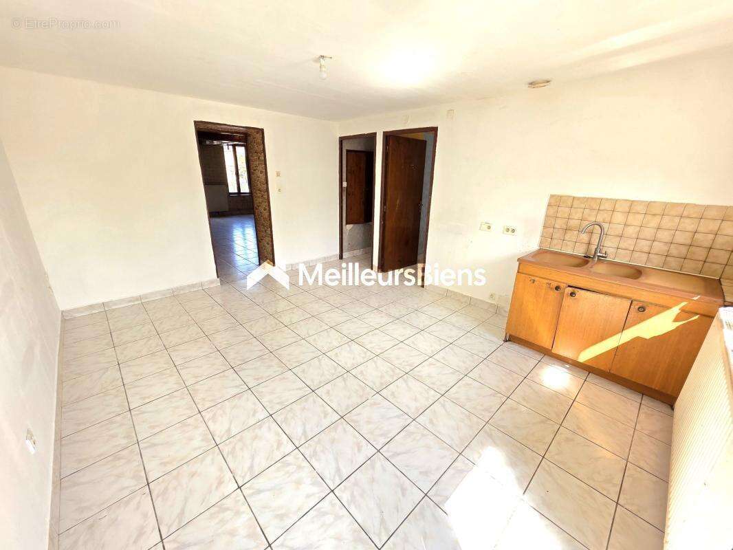 Maison 4 pièces 79 m² à Recquignies avec jardin de 385 m² - photo 6