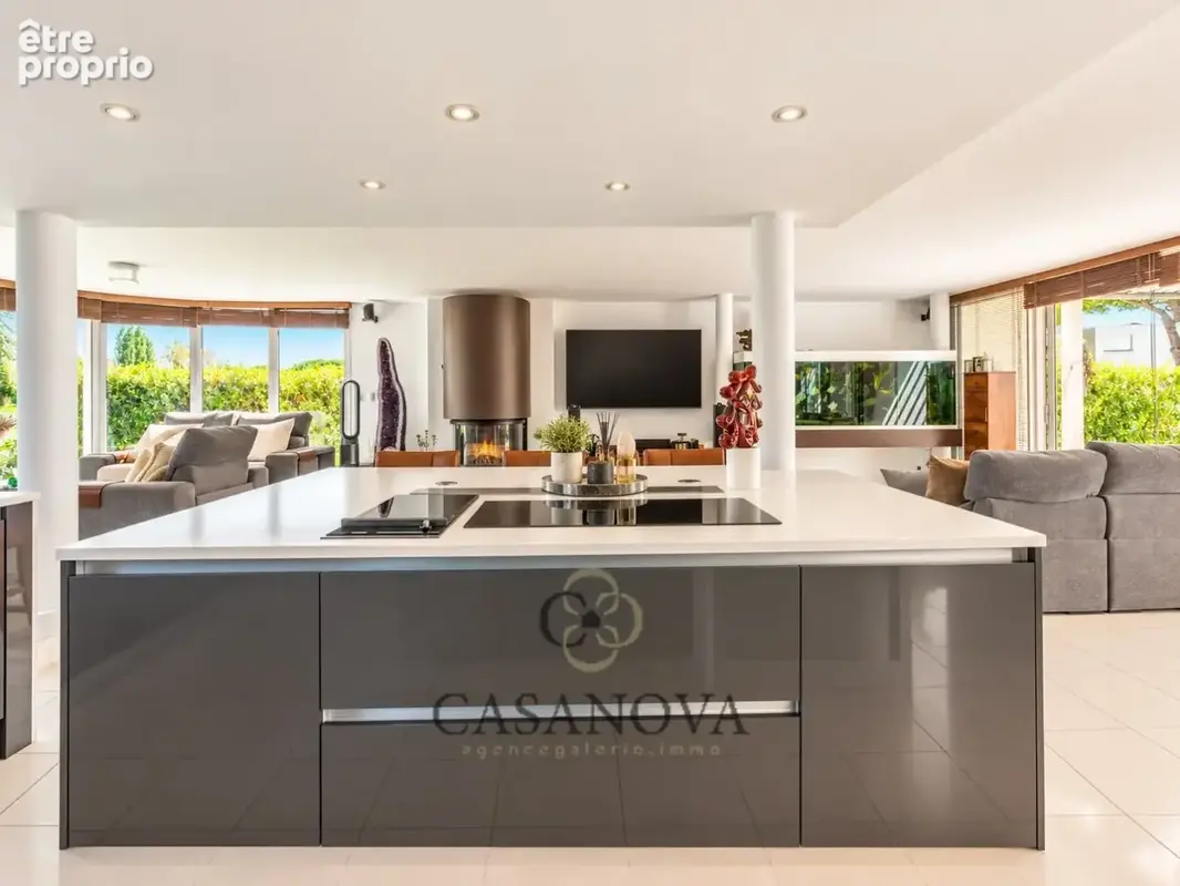 La grande-motte  villa d'architecte au cur du golf international - photo 11