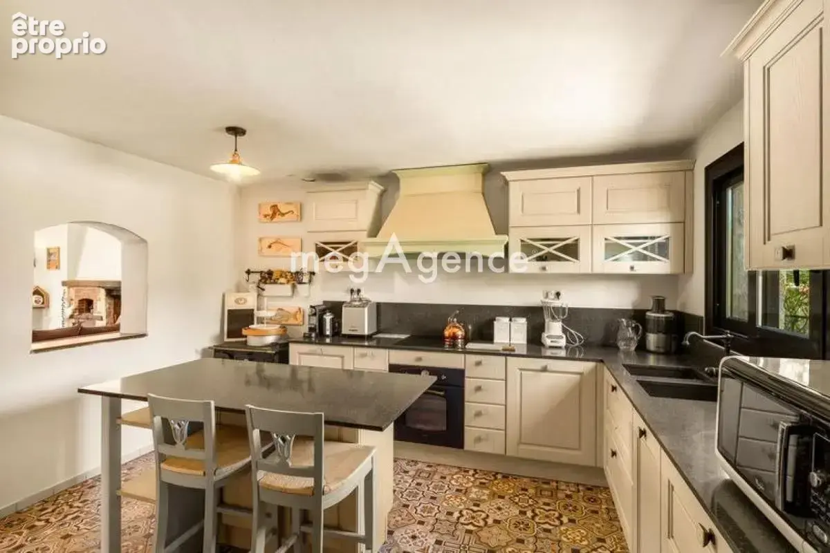 CHARMANTE VILLA DE 148 m2 sur un terrain de 2740 m2- VENCE 06 - photo 3