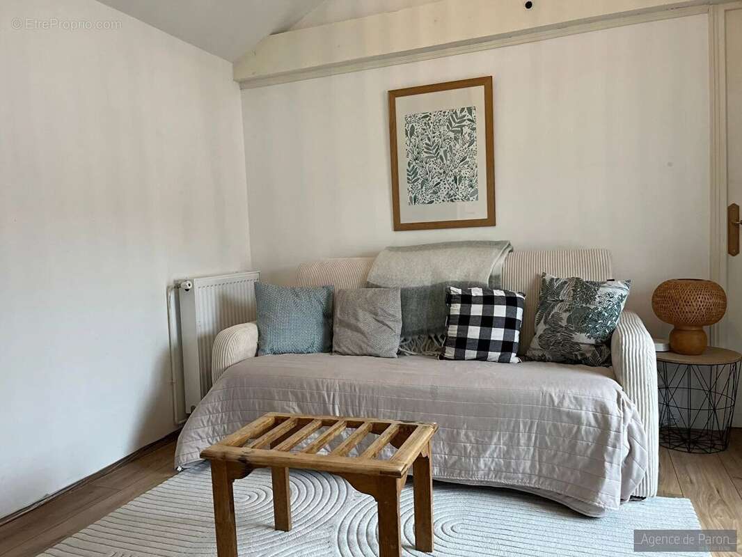 Maison à VERRIERES-LE-BUISSON