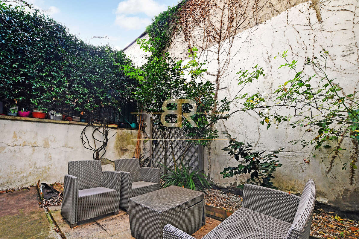 Appartement à PARIS-12E