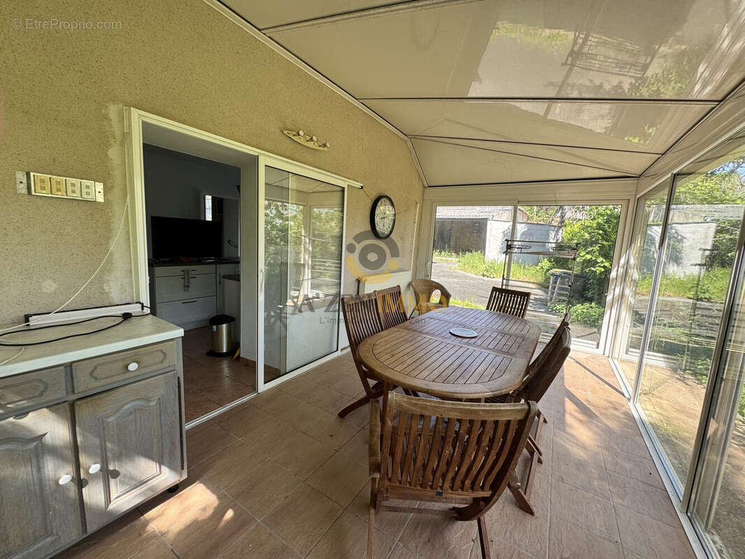 Maison à SECONDIGNY