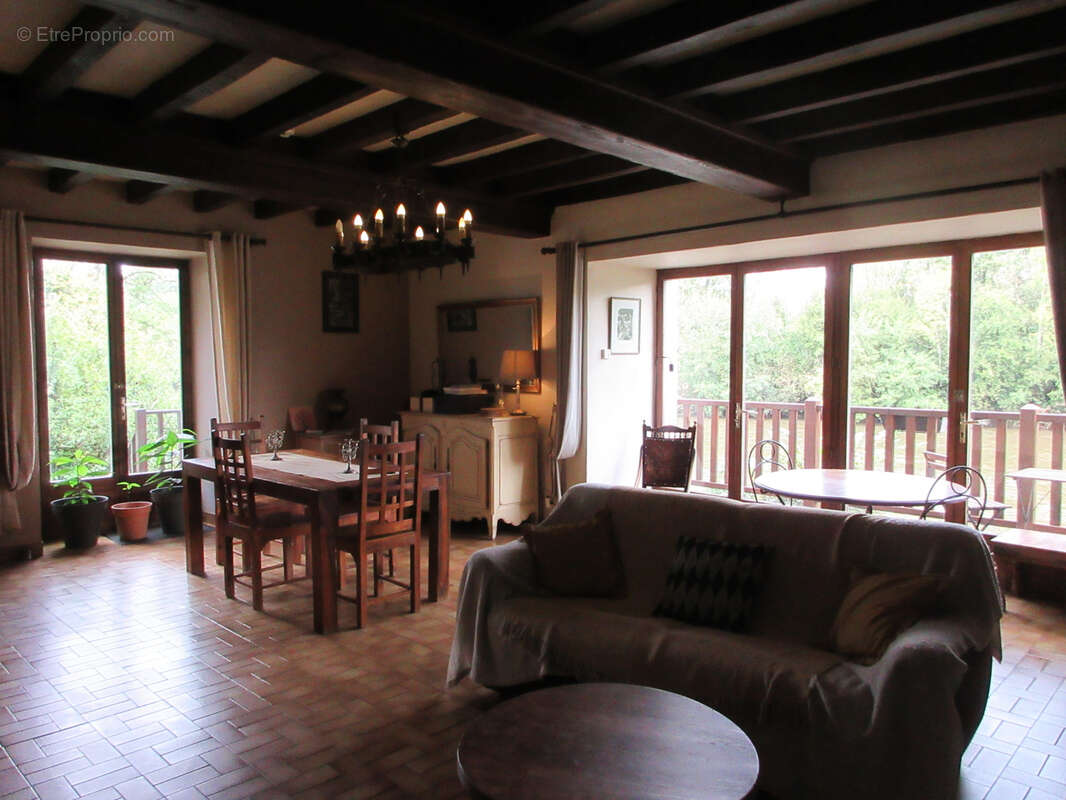 Maison à OULCHES