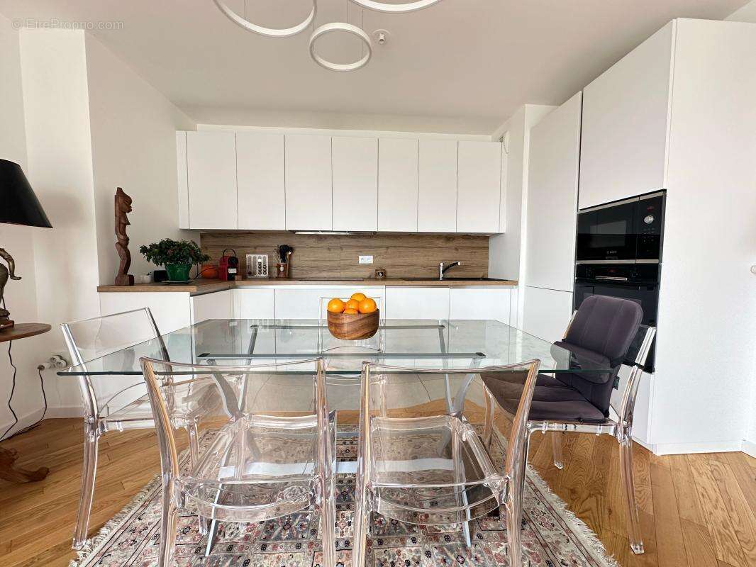Appartement à SAINT-MAUR-DES-FOSSES