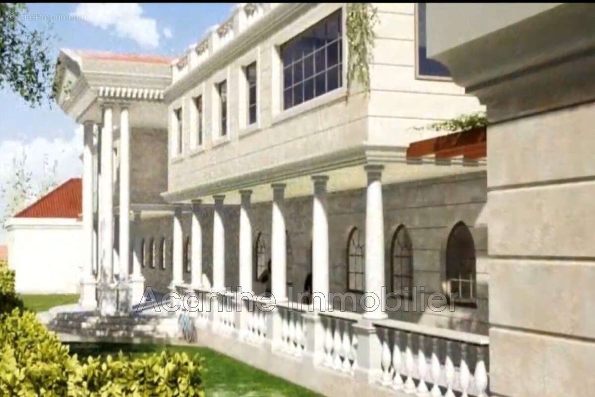 Maison à COMBAILLAUX