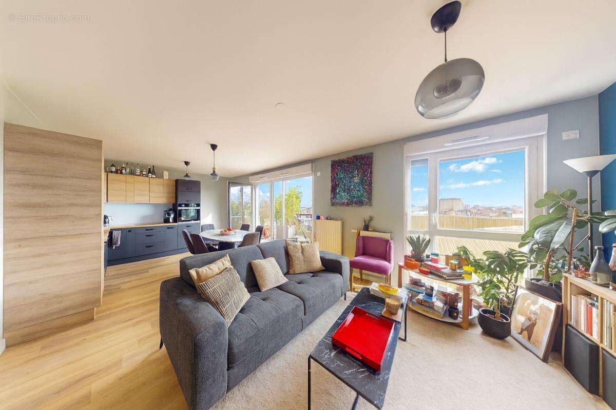 Appartement à COLOMBES