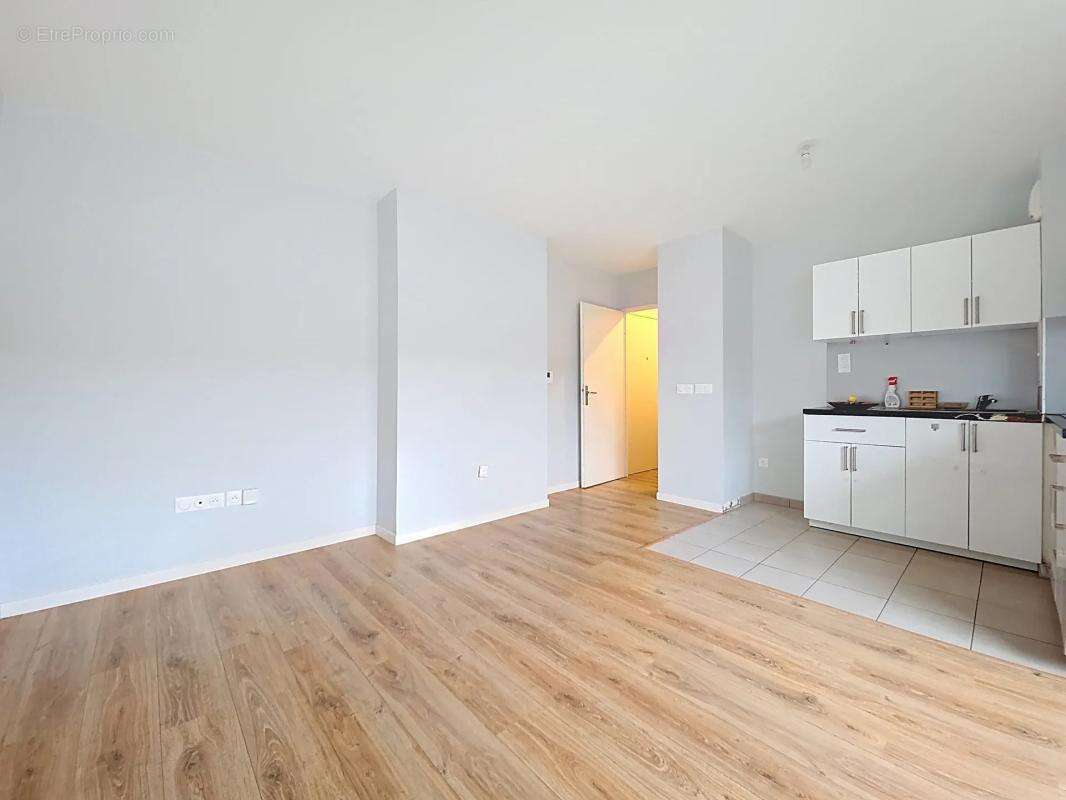 Appartement à ROMAINVILLE