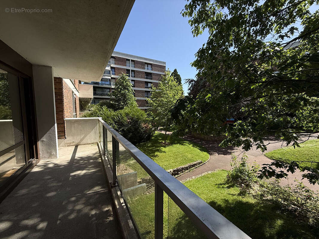 Appartement à JOUY-EN-JOSAS