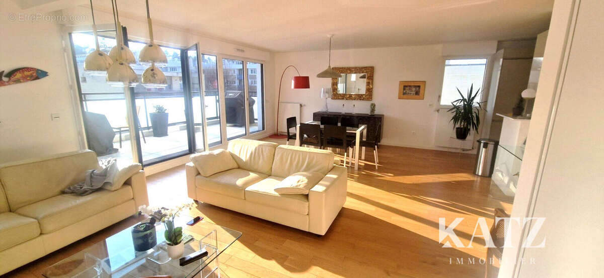 Appartement à GARCHES