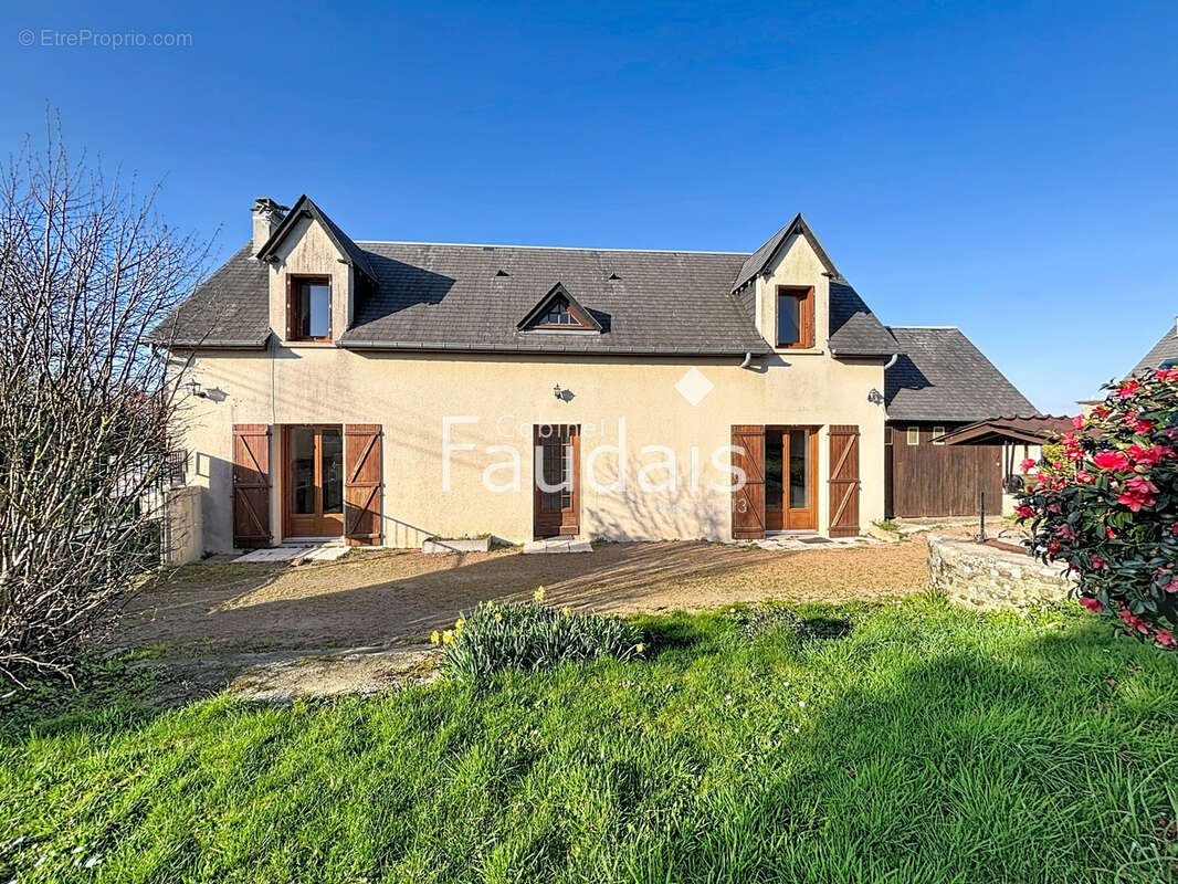 Maison à SAINT-AMAND