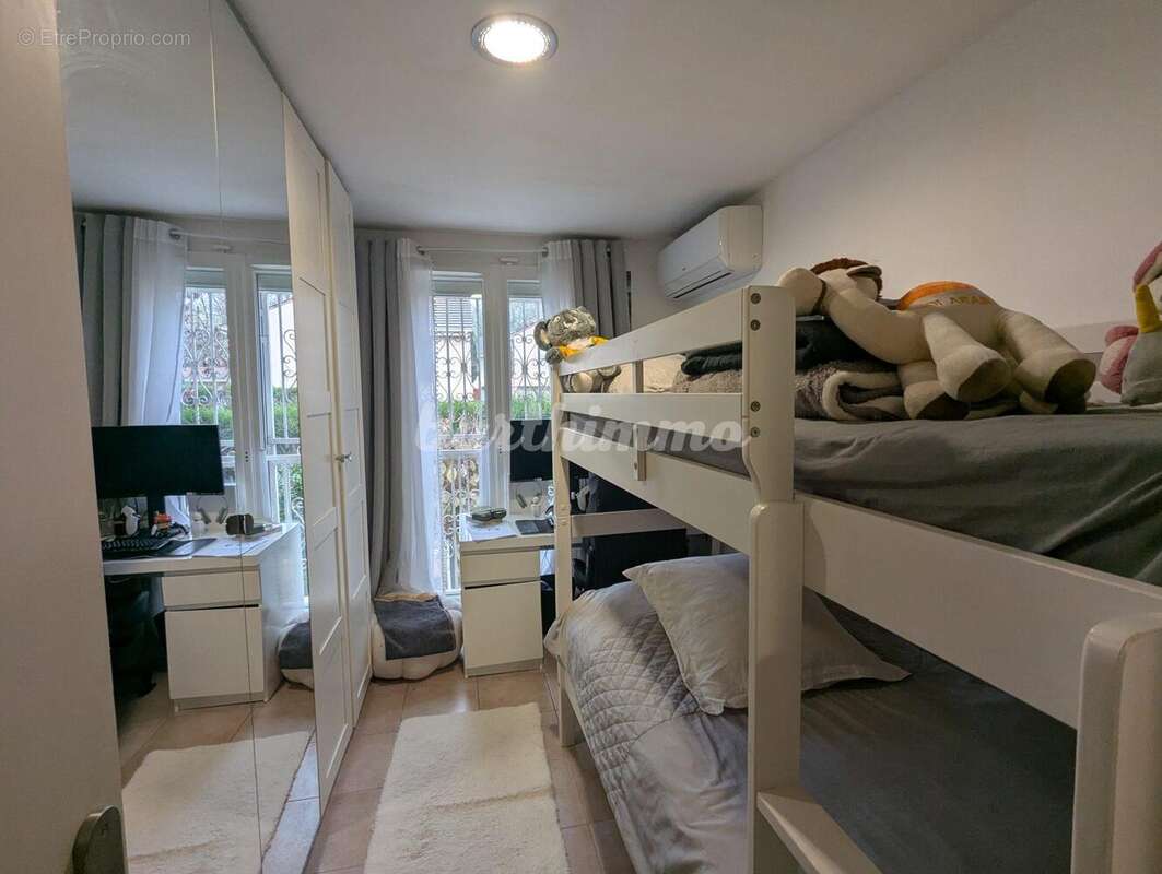 Chambre 1 - Maison à VILLIERS-LE-BEL