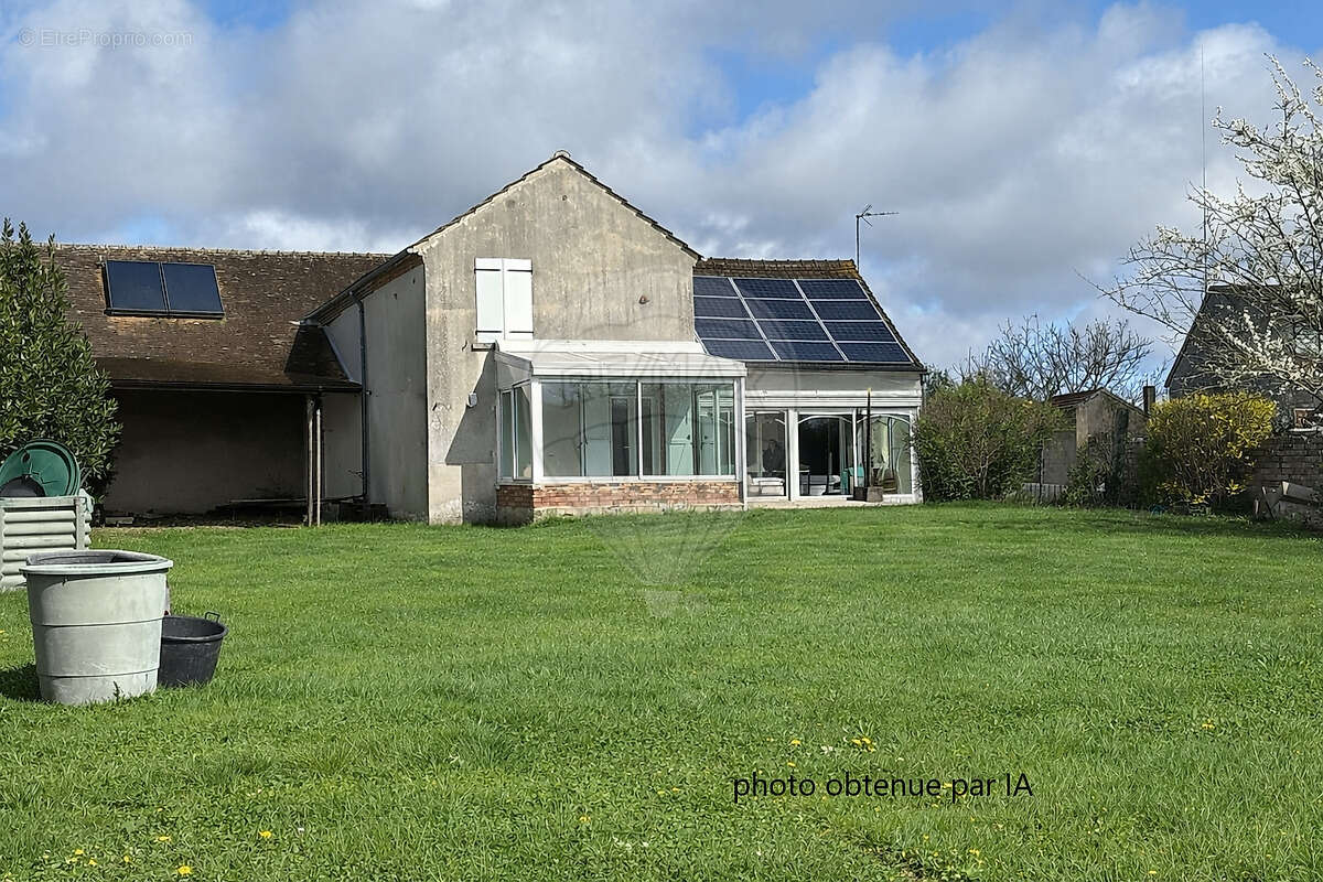 Maison à SAINT-GERMAIN-LAVAL