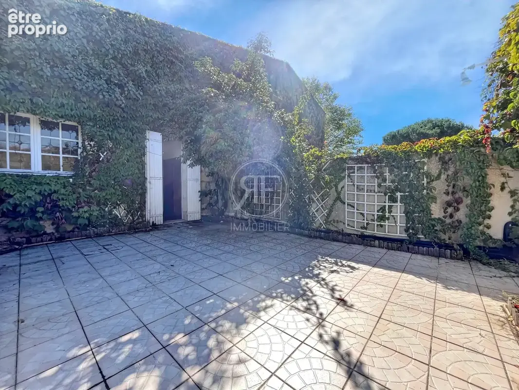 Maison en pierre avec dépendances et terrain de plus de 6 700 m² - photo 9