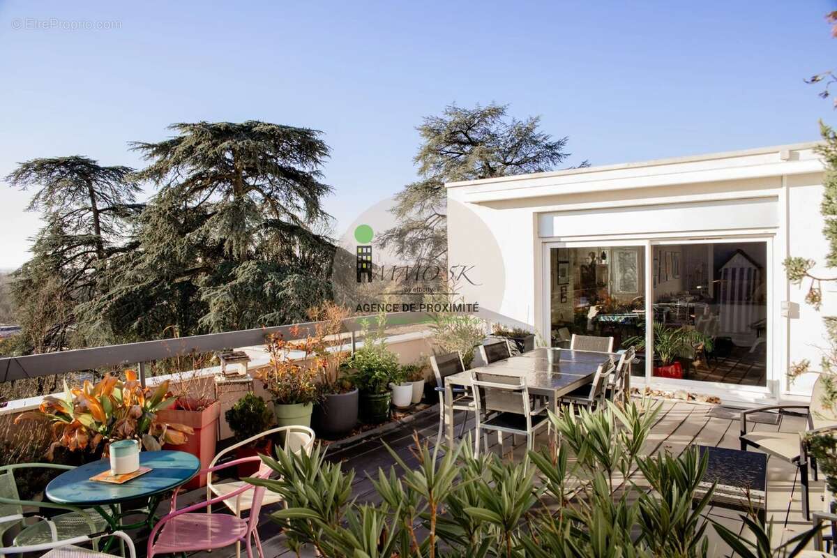 Appartement à RILLIEUX-LA-PAPE