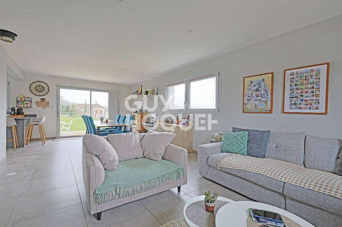 Maison à NEUVES-MAISONS