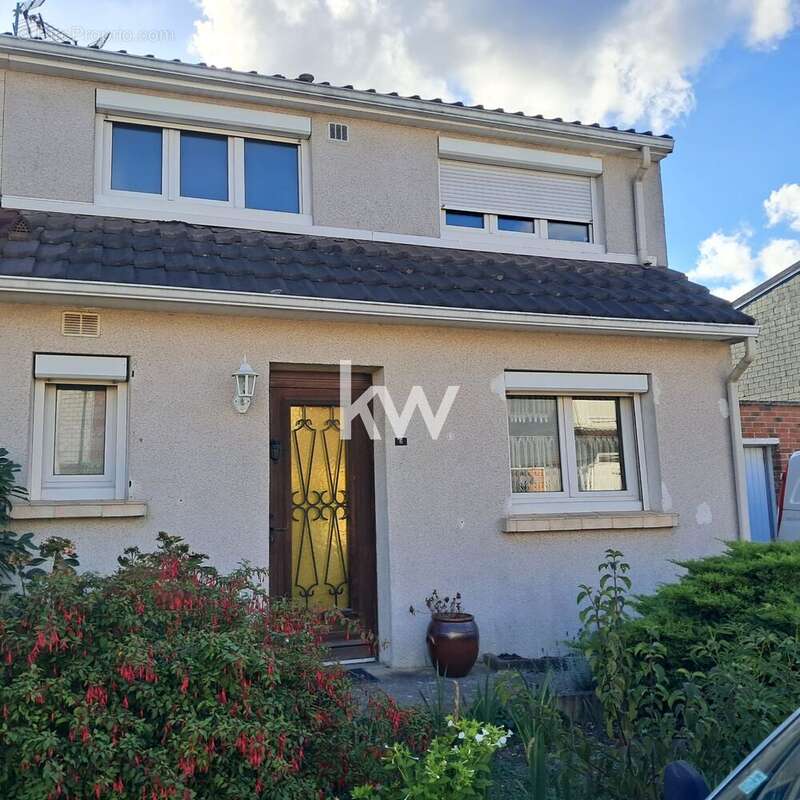 Maison à COMBS-LA-VILLE