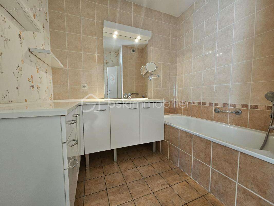 Appartement à SEYSSINET-PARISET