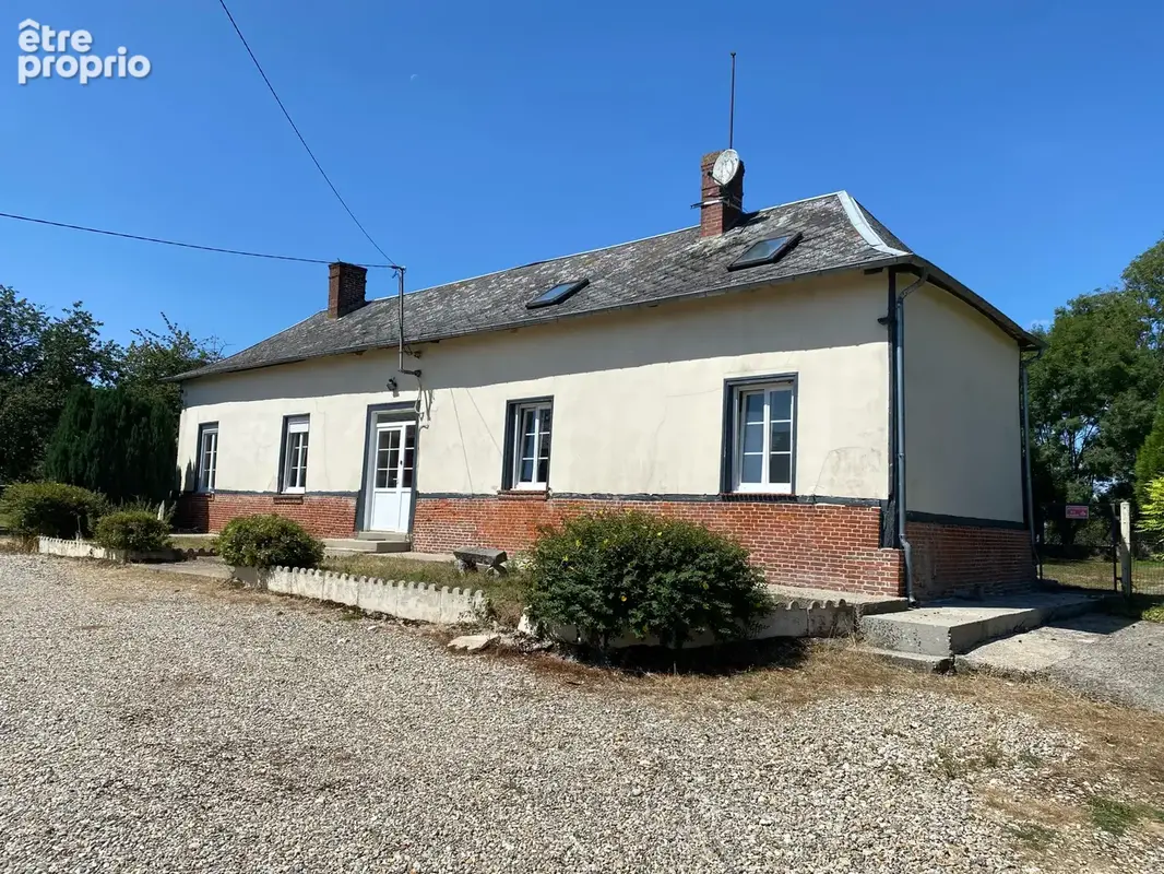 Propriete avec 2 maisons, grange et terrain - photo 2