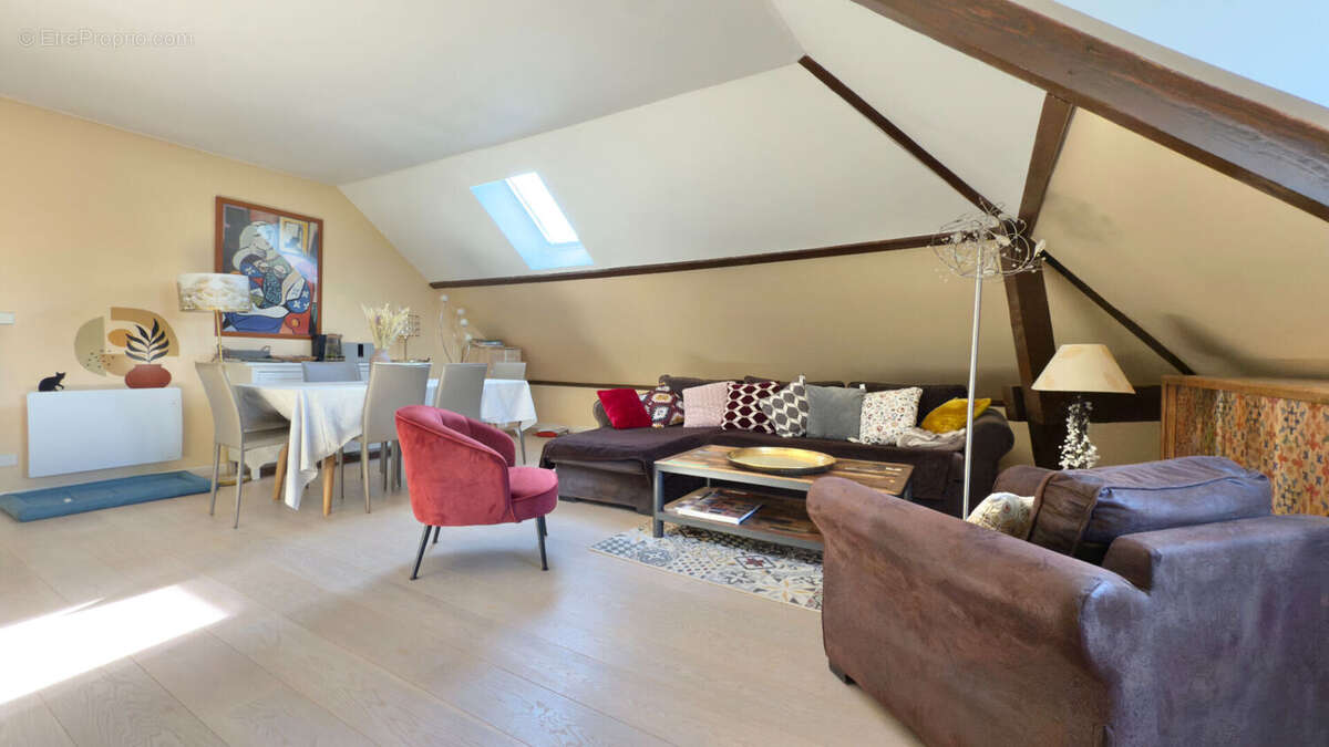 Appartement à CORBEIL-ESSONNES