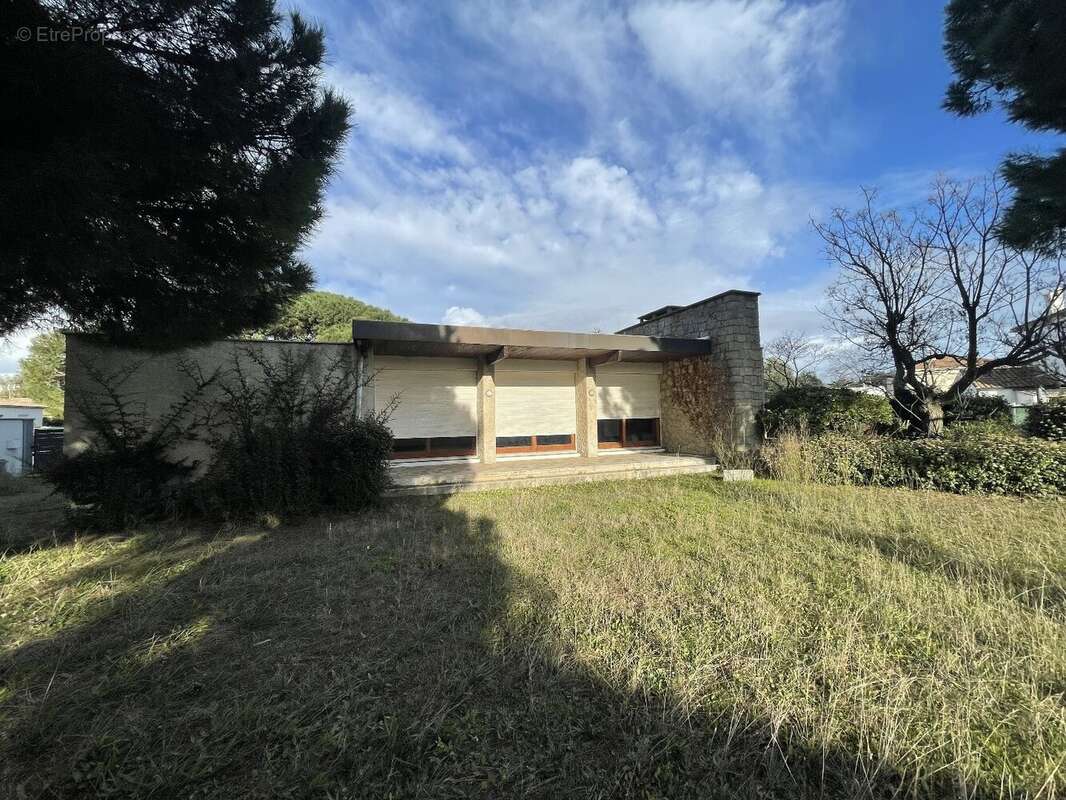 Maison à SAUVIAN