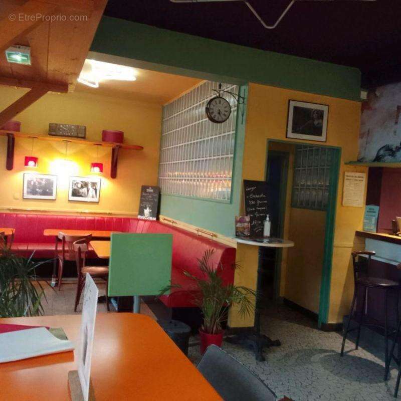 Commerce 424 m² à Vire  - photo 2