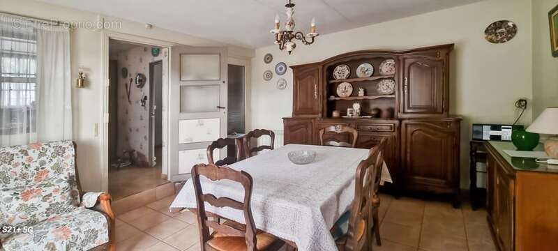 Maison à JOUY-LE-MOUTIER