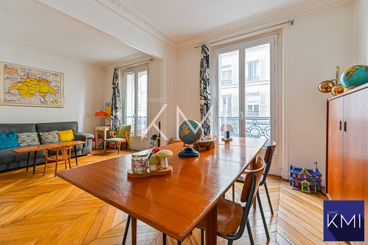 Appartement à PARIS-11E
