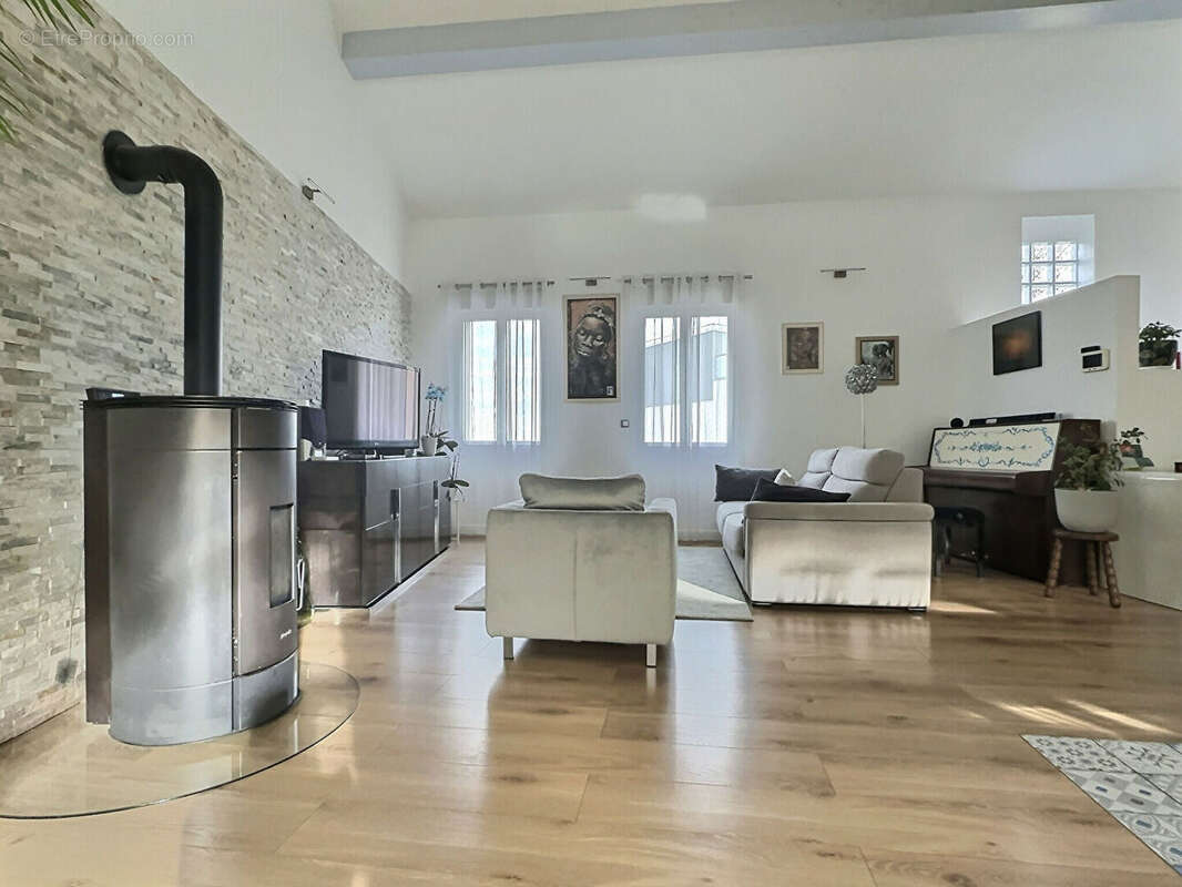 Maison à JUVISY-SUR-ORGE