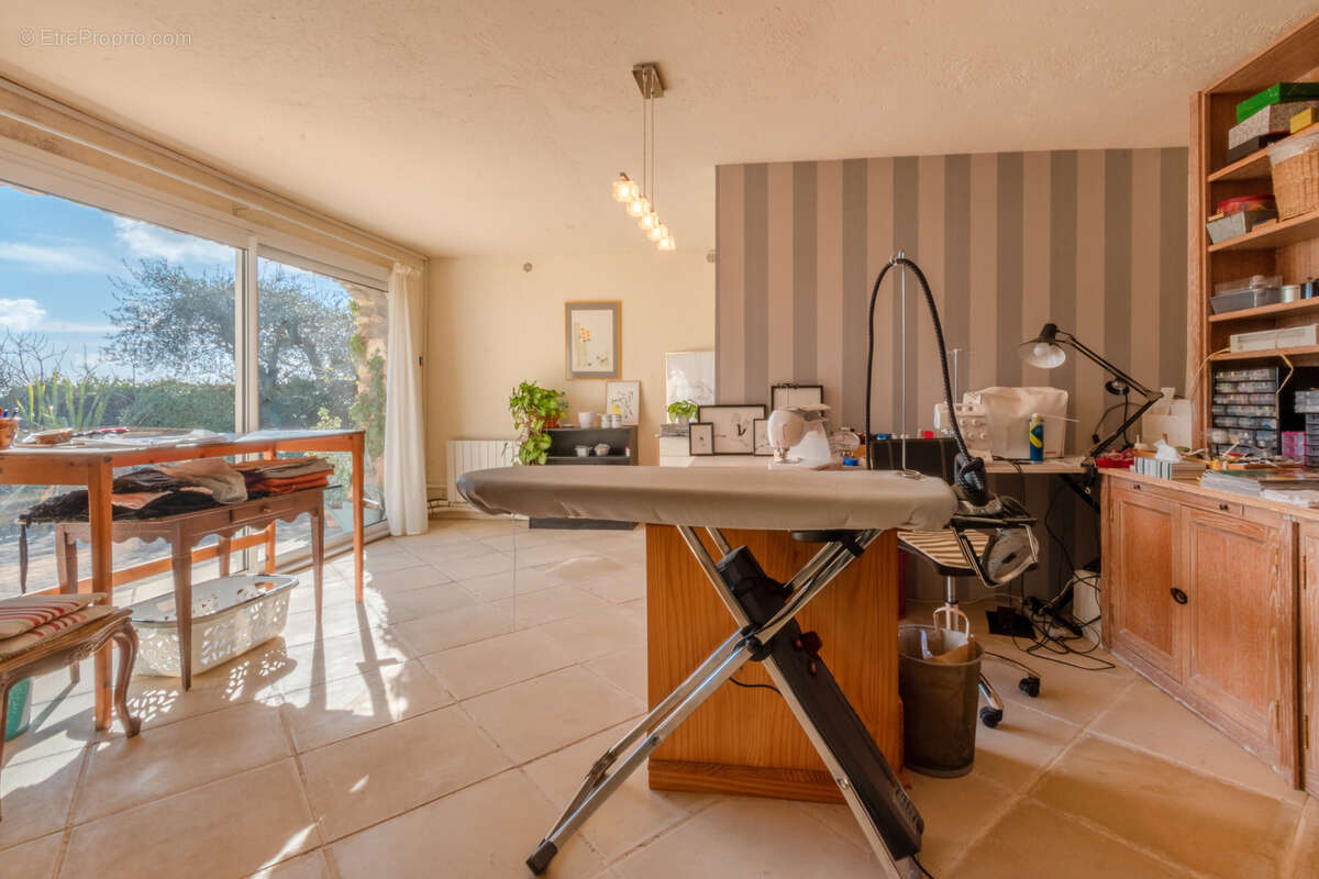 Maison à TOURRETTES-SUR-LOUP