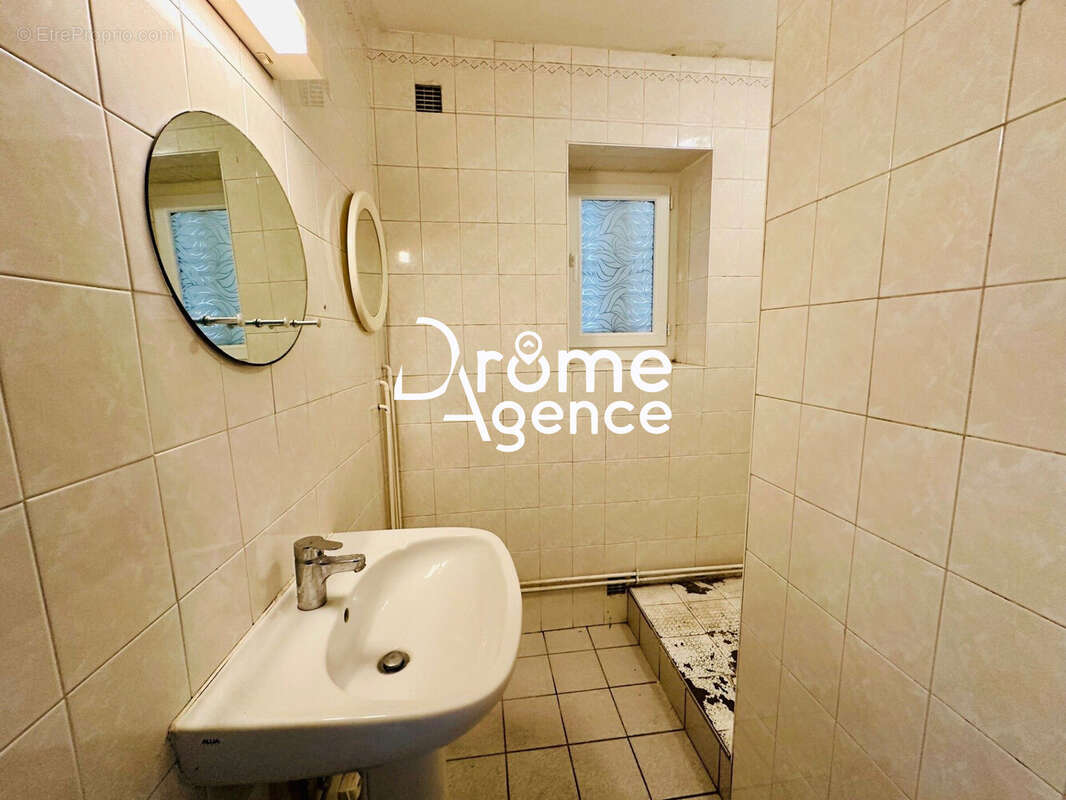 Maison 85 m² à Beaumont-Les-Valence  - photo 6
