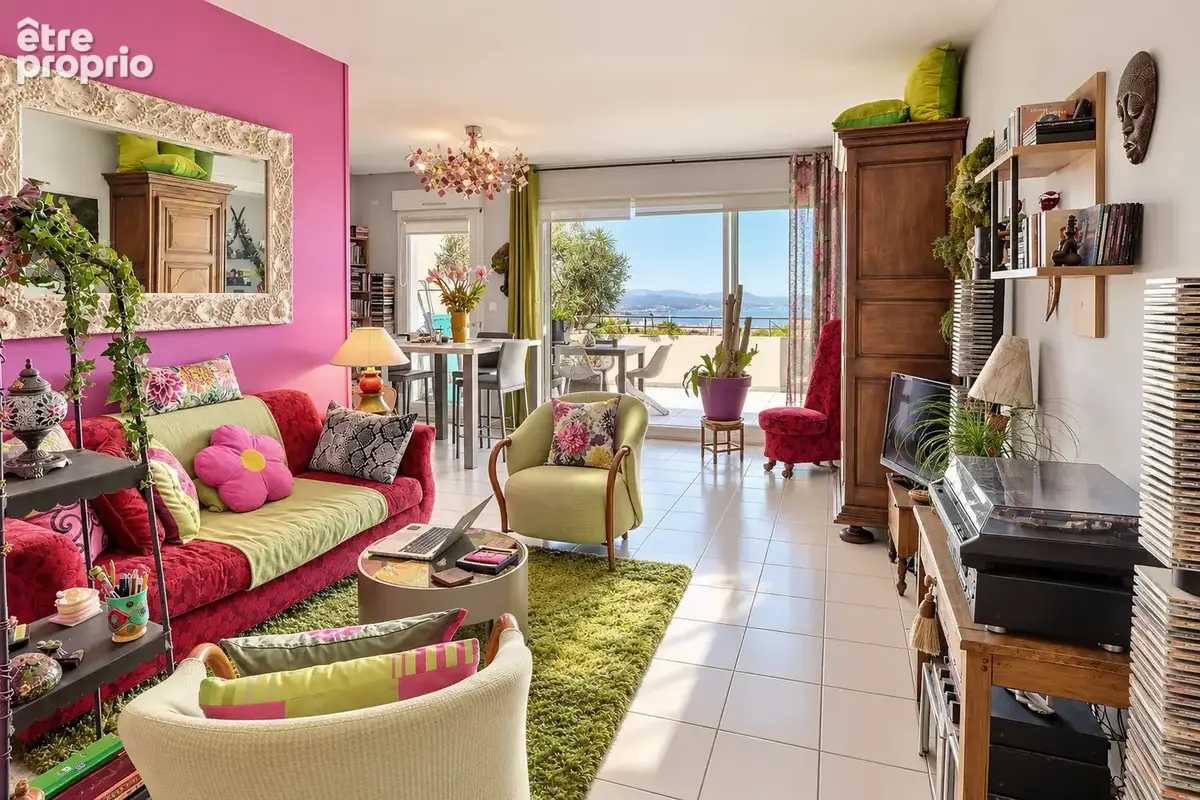 La ciotat t3 au calme avec vue mer panoramique avec terrasse de 39m2, parking privé et poss garage en sus - photo 4
