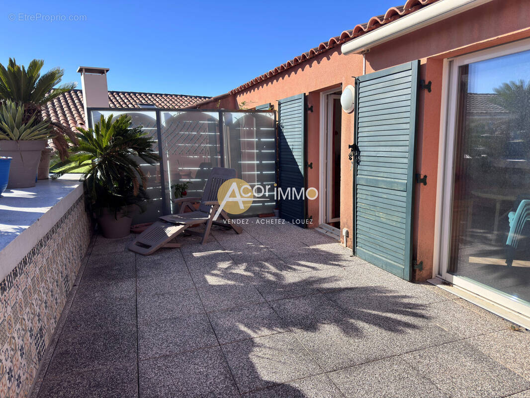 Appartement à SIX-FOURS-LES-PLAGES