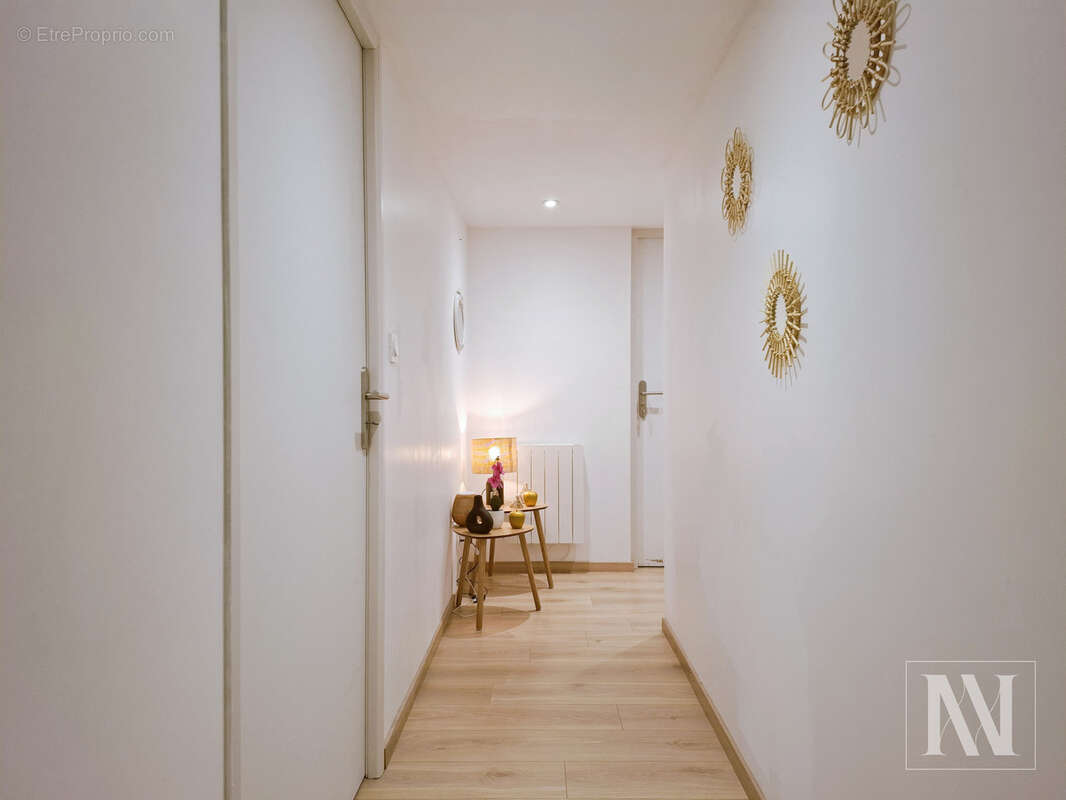 Maison à MONTSUZAIN