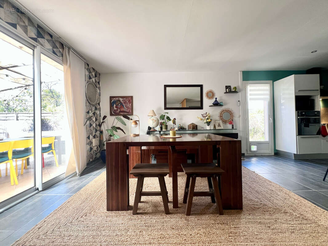 Maison à ROQUEVAIRE