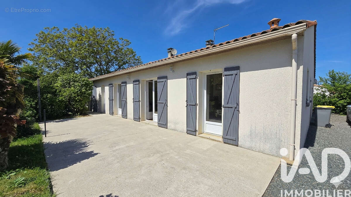 Photo 2 - Maison à SAINT-REMY
