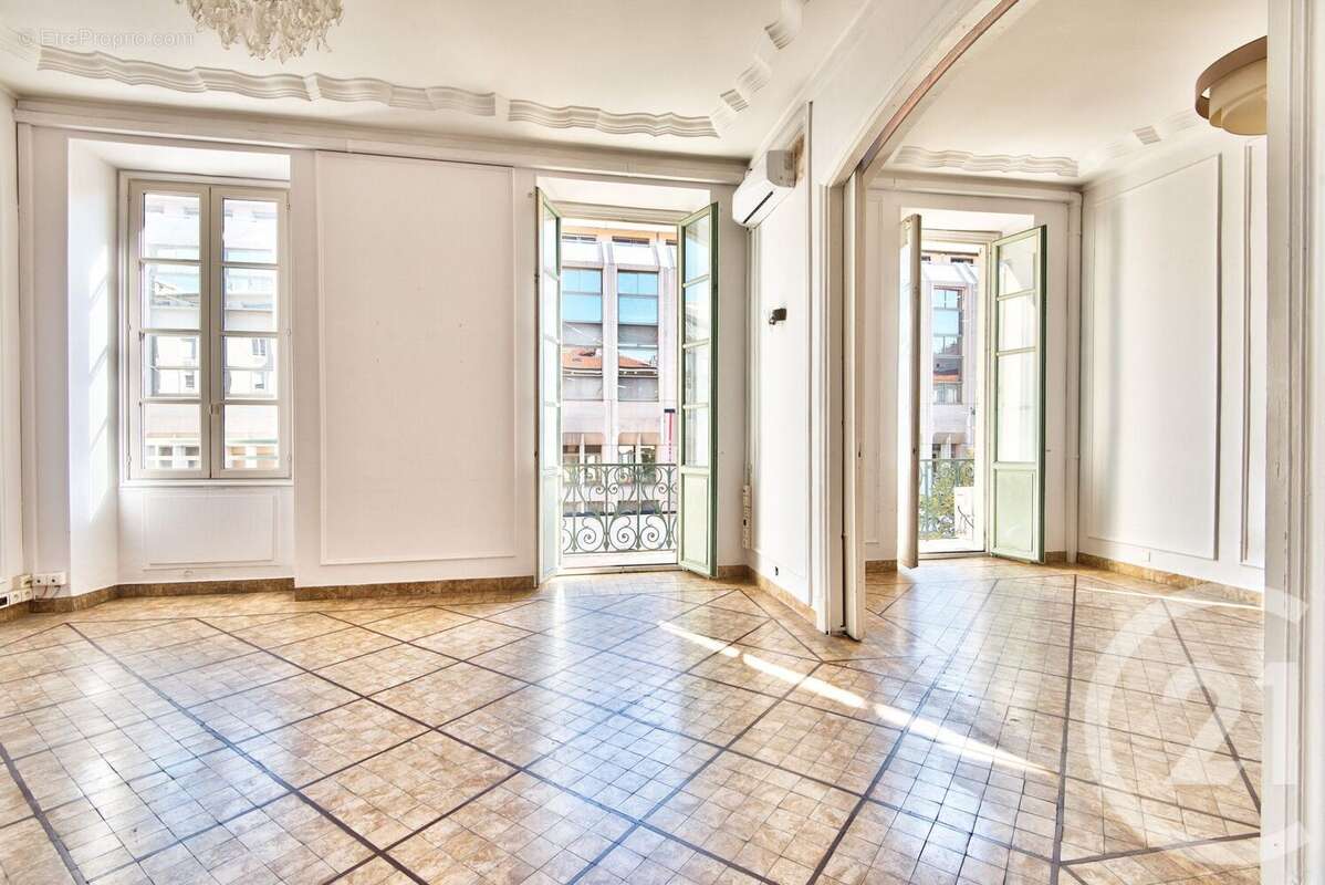 Appartement à NICE
