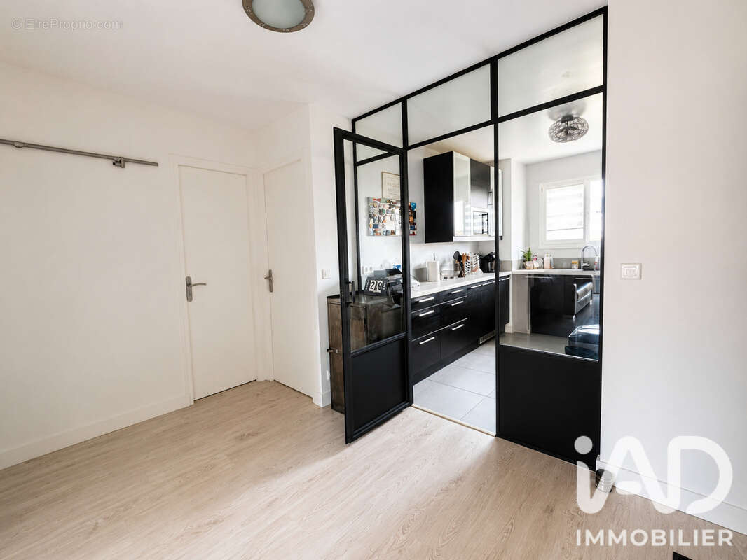 Photo 2 - Appartement à LE PERREUX-SUR-MARNE