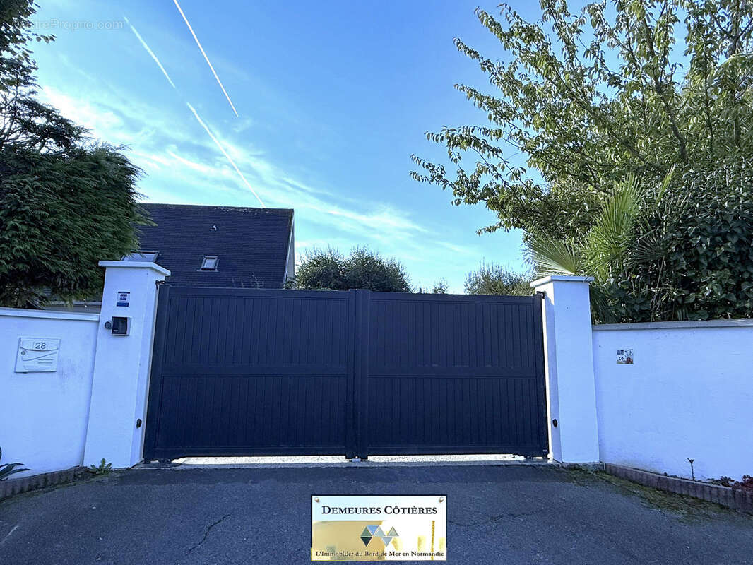 Maison à OCTEVILLE-SUR-MER