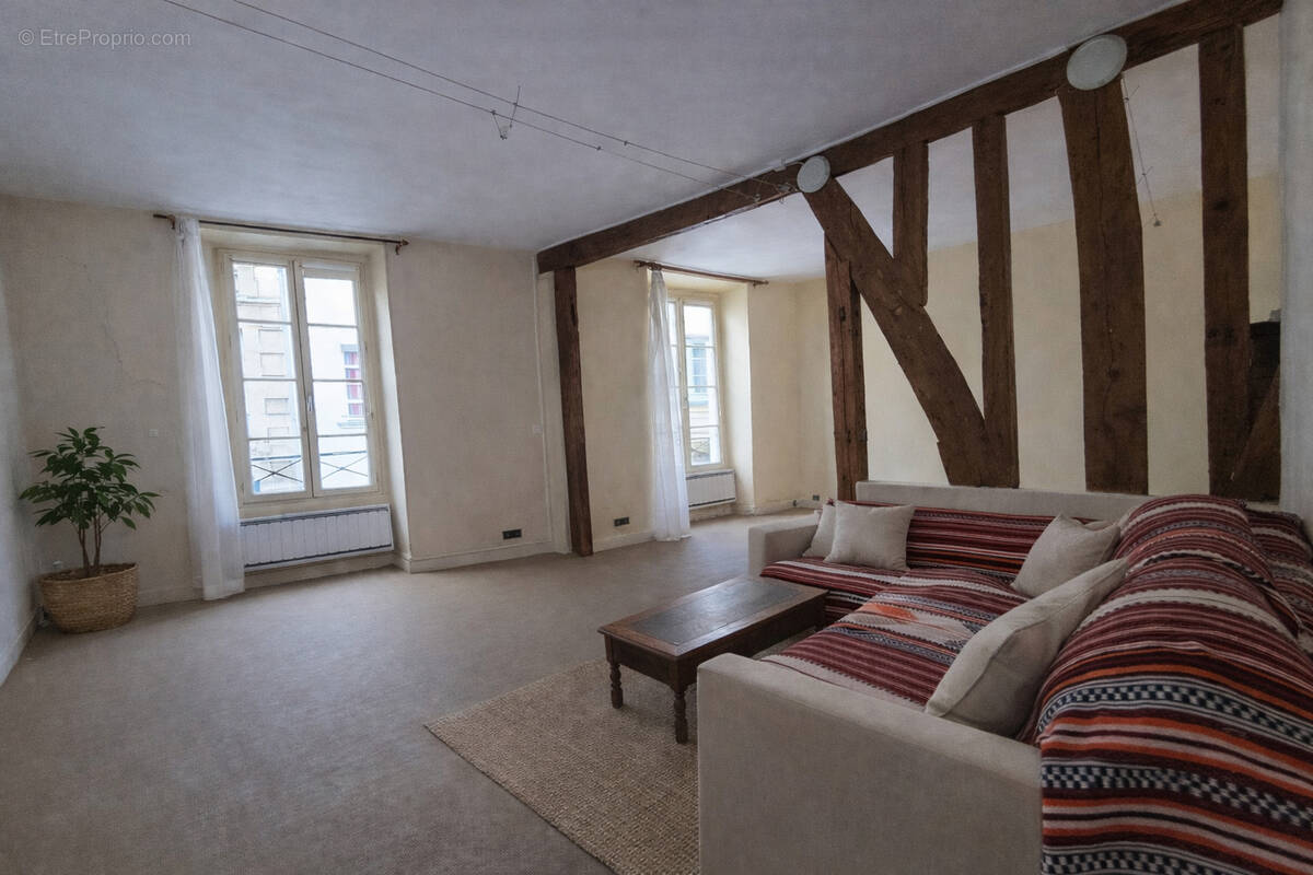 Appartement à PARIS-4E